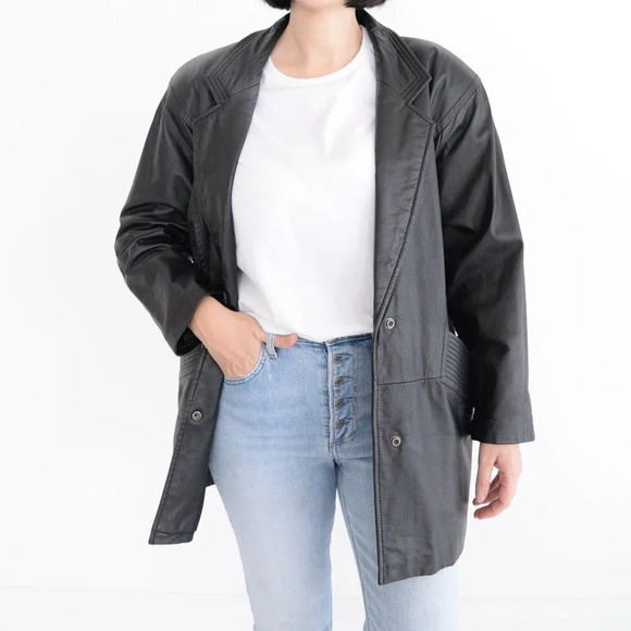 Vintage Petite Sophisticate  Black Button Down Leather Jacket Size Small - Picture 3 of 13